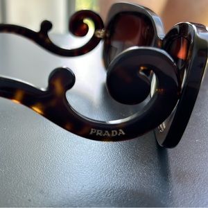 Authentic PRADA sunglasses- made in ITALY